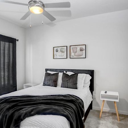 2-Bedroom Eccentric Oasis Тампа Екстериор снимка