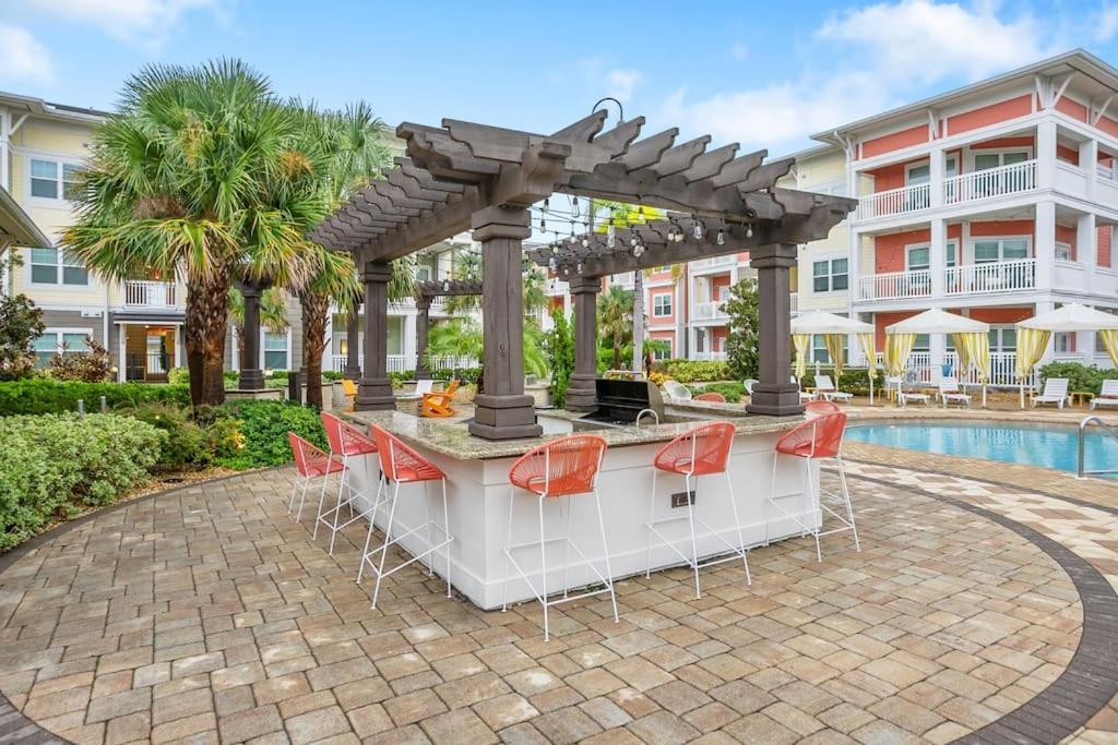 2-Bedroom Eccentric Oasis Тампа Екстериор снимка